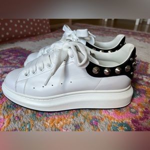Alexander McQueen Oversized Sneakers size 10 (40 EU).